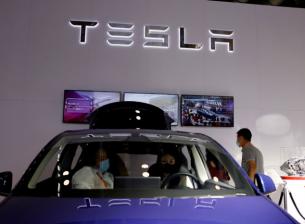 Samsung ще прави чиповете за бъдещите автономни автомобили на Tesla