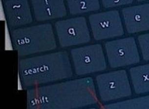 Лаптопите с Chrome OS все пак ще имат Caps Lock