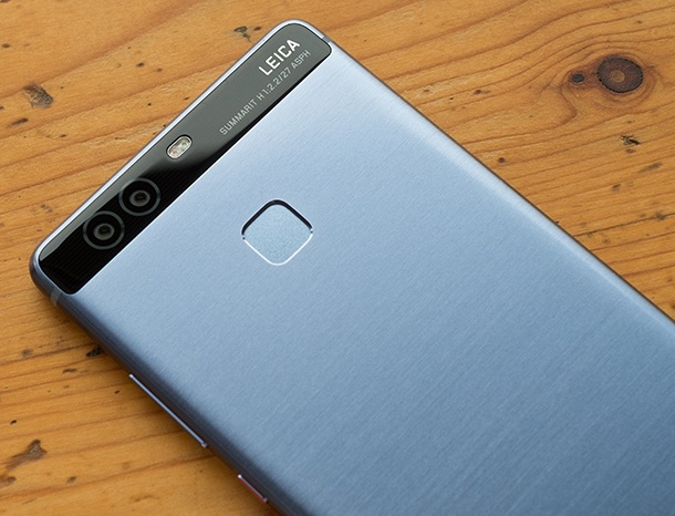 Huawei P9 идва в синьо за празниците