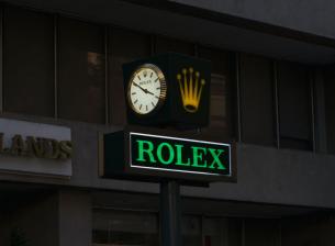 Realme може да си партнира с Rolex в серията Realme 12 Pro