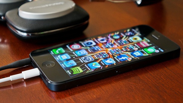 iOS продължава да държи голям дял от мобилна реклама