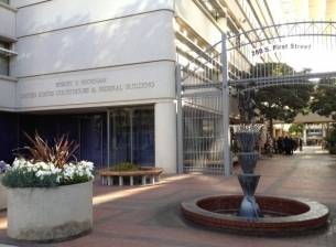 Apple иска още 380 милиона долара от Samsung