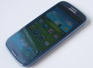 Хак може да изтрие дистанционно всички данни в Samsung Galaxy S III