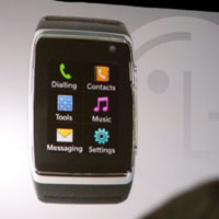 LG GD910 - достоен аксесоар за арсенала на Джеймс Бонд