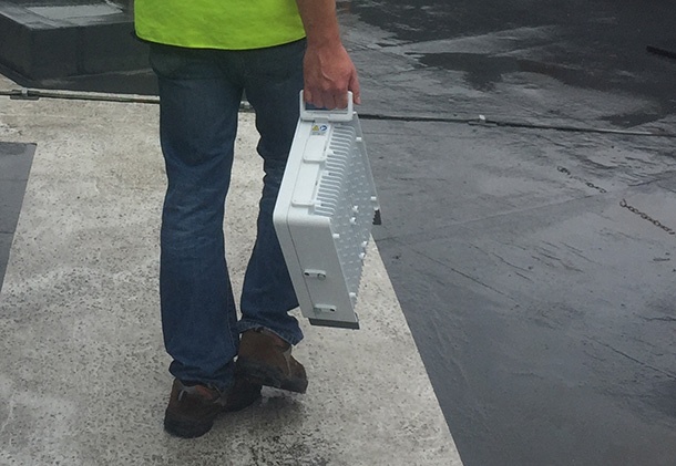 LTE базови станции с размерите на куфарче ще подобряват покритието в Лондон