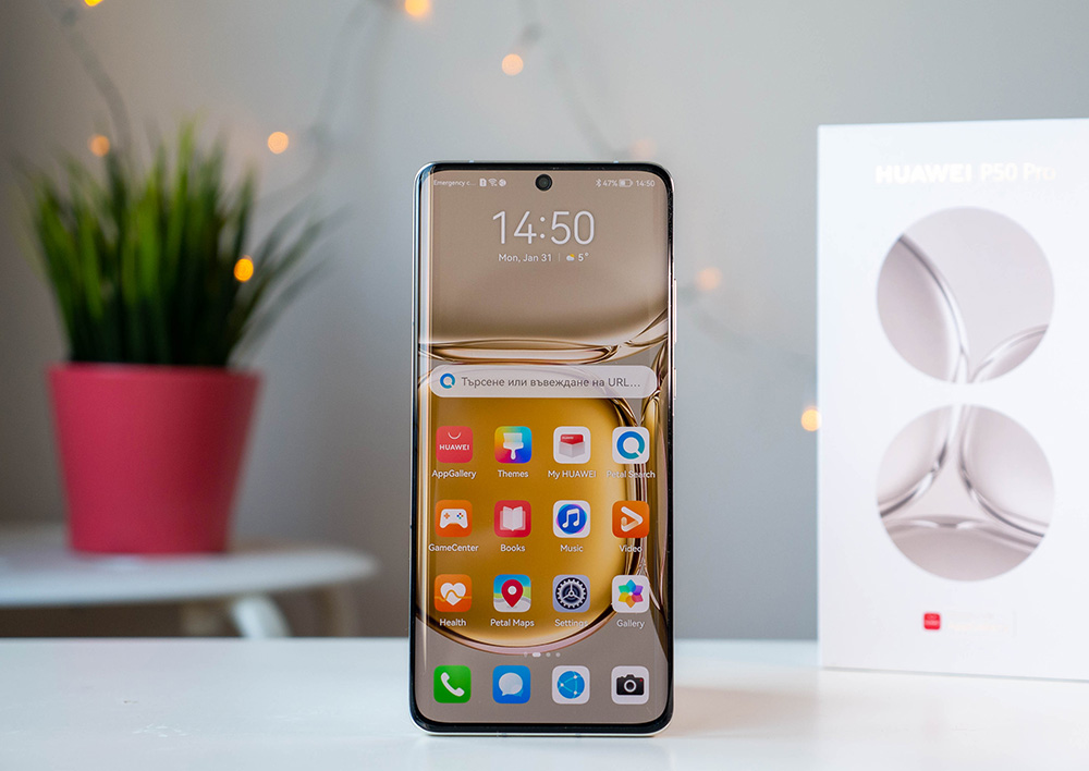 РЕВЮ: Huawei P50 Pro продължава фотографската традиция