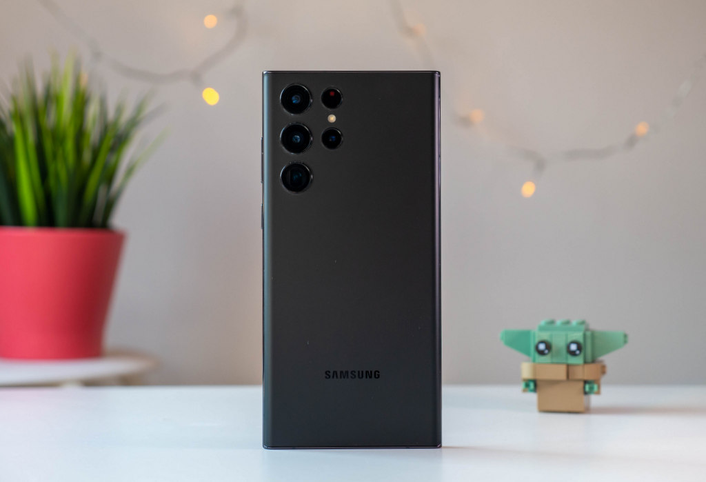Galaxy S22 Ultra е отлична покупка ремакркетиран за около 1000 лв.