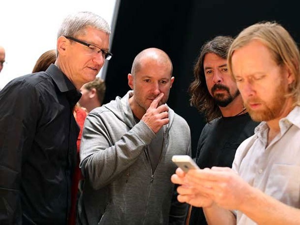 Слух: iOS7 ще бъде с изключително семпъл интерфейс