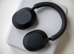 РЕВЮ: Sony WH-1000XM5 - нов дизайн и все по-добър звук
