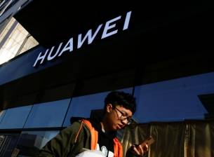 Huawei очаква 21% ръст на приходите за 2018 