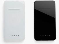 Tesla вече предлага външна батерия с безжично зарядно