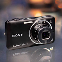 Нови фотоапарати Sony Cyber-shot с Exmor R CMOS сензор за снимки с нисък шум