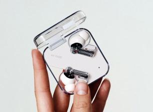 Слушалките на Nothing вече поддържат Google Assistant и Siri