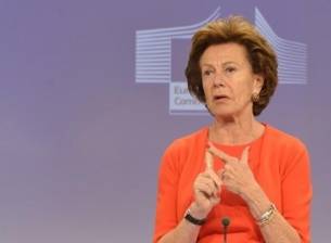 Нели Крус призовава за пълна отмяна на роуминга в ЕС