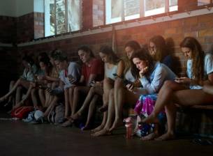 Инициатива на Motorola иска да ни освободи от пристрастяването към телефоните