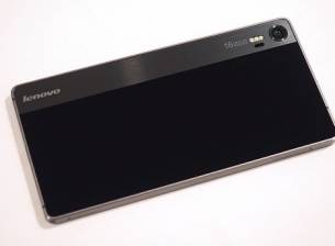 Lenovo VibeShot е хибрид между смартфон и камера