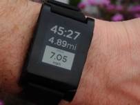 Нов умен часовник залага на E Ink дисплей