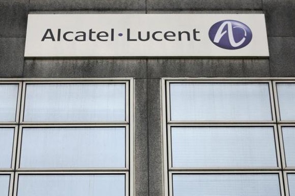 Alcatel-Lucent ще продаде подразделението си за телефонни системи