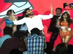 Видео от премиерата на Samsung Galaxy S4 в Индия