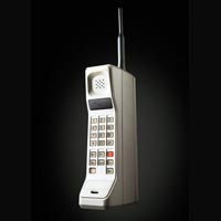 25 години от първия комерсиален мобилен телефонен разговор