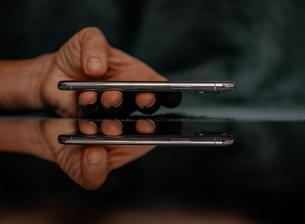 Apple отстъпва позиции при продажбите на смартфони