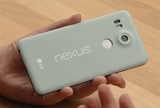 Видео показва панелите на LG Nexus 5X