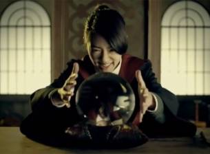 Азиатските реклами на телефони определено са необичайни