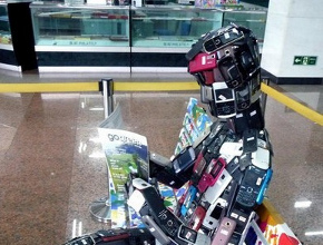 Nokia създаде скулптура от стари телефони