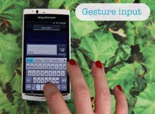 С Android 2.3.4, Sony добавя клавиатура, подобна на Swype