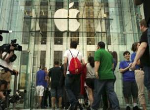 New York Times опровергава слуховете, че Apple работи по малка версия на iPhone