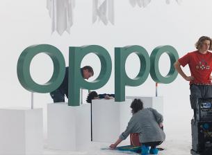 Задава се смартфон без портове, но с жично зареждане