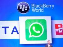 WhatsApp вече има версия и за BlackBerry Q10