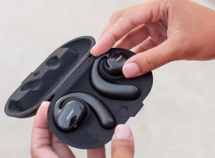 Новите спортни слушалки на Bose не ви изолират от света