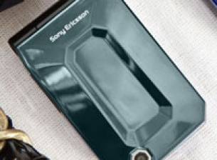 Jalou - най-новият фешън телефон на Sony Ericsson