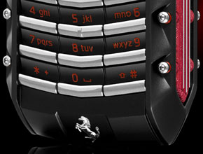 Кован титан в корпуса на Vertu Ascent Ferrari GT