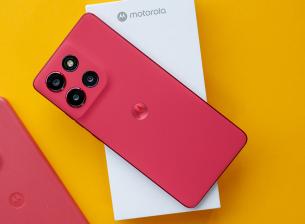 РЕВЮ: Motorola Moto G86 5G блести в средния сегмент