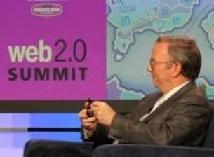 Ерик Шмид показа Nexus S отблизо, обеща Android Gingerbread до няколко седмици