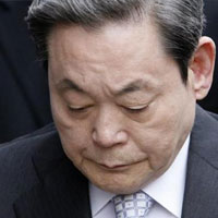 Шефът на Samsung с обвинение за избягване на данъци