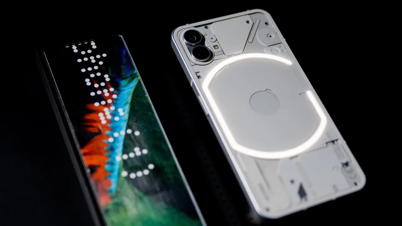 Yettel започва да продава Nothing Phone 1