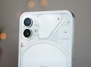 Nothing може би подготвя и умен часовник