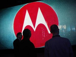 Акционер на Motorola Mobility заведе дело срещу компанията и Google