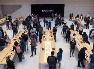 Производителят на iPhone се извини след протестите в китайски завод