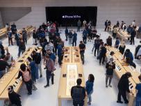 Производителят на iPhone се извини след протестите в китайски завод