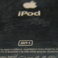 Прототипи на iPod touch с камера се появиха в eBay