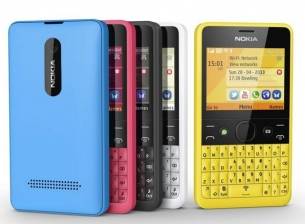 Nokia Asha 210 осигурява QWERTY клавиатура и цветен панел