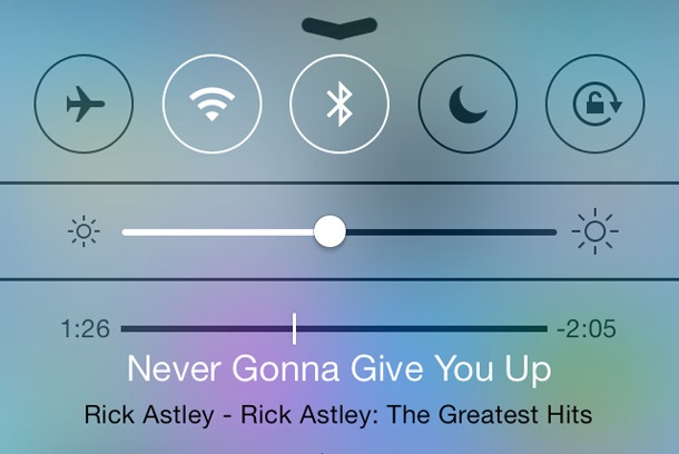 Бъг в iOS 7 позволява преодоляването на паролата за заключване