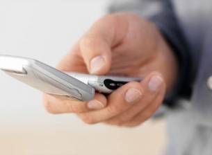 Доставките на смартфони са повече от тези на обикновени телефони