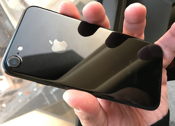 Бройките от iPhone 7 Plus се изчерпаха
