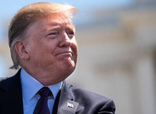 Доналд Тръмп обяви извънредно положение в САЩ заради IT заплахи