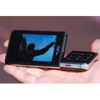 Samsung F500 идва през февруари